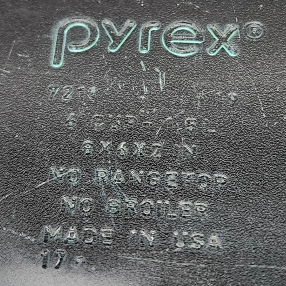 VTG Pyrex 6 Cup 1.5L Clear Glass Rectangular Food Baking Dish 7211 Made in USA
